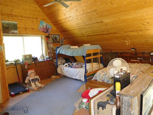 20 S Boulder Bear Rd, House other with 2 bedrooms, 3 bathrooms and null parking in Cardwell MT | Image 31