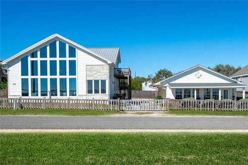 605 & 607 Copano Bay Drive, Bayside, TX, 78340 | Card Image