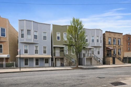 1727 Hunt Ave, Bronx, NY, 10462-3922 | Card Image