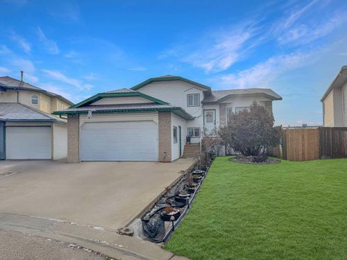 {{alt}} | Card Image