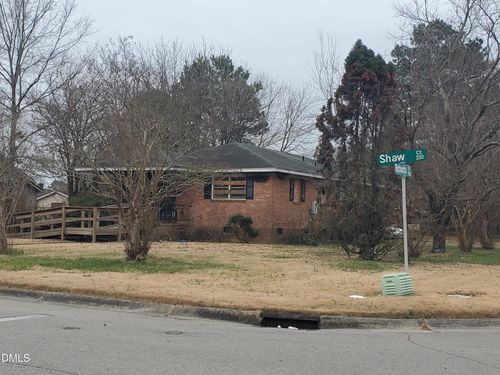 200 Shaw Ct, Goldsboro, NC, 27530-1531 | Card Image