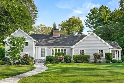 24 Radcliffe Rd, Wellesley, MA, 02482-6622 | Card Image
