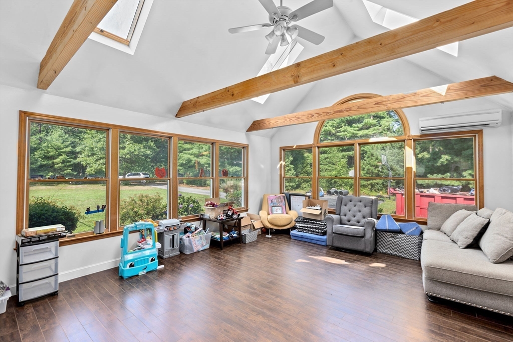 County Rd, West Wareham, MA 02576