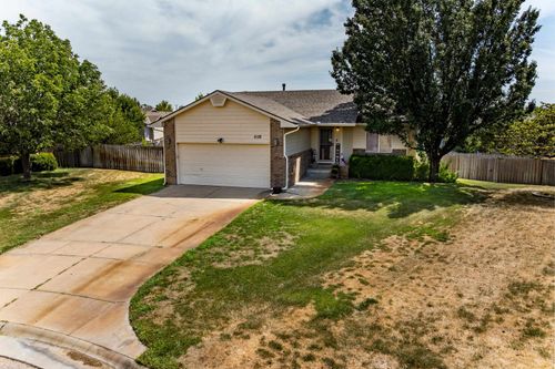 5122 N Peregrine Ct, Wichita, KS, 67219-3017 | Card Image