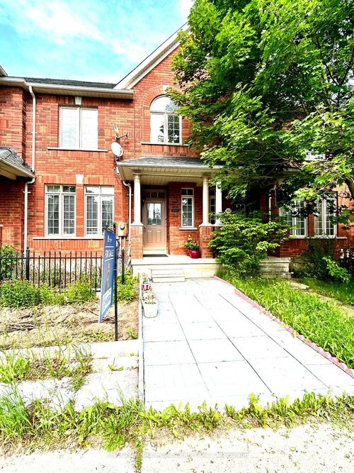 10559 Bayview Ave, Richmond Hill, ON, L4C0M8 | Card Image