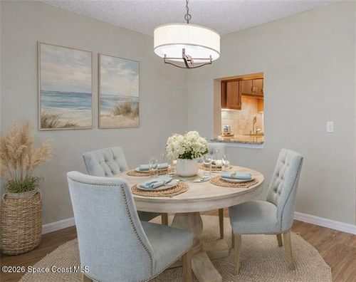 464 Grove Isle Cir, Vero Beach, FL, 32962-8594 | Card Image