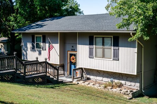103 Della St, Branson, MO, 65616-2203 | Card Image