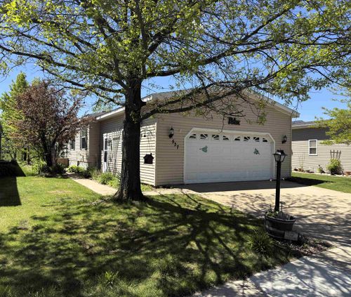 537 Park Ave, Belvidere, IL, 61008-8240 | Card Image