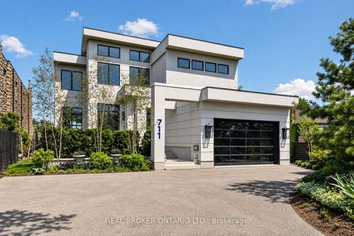 711 Beach Blvd, Hamilton, ON, L8H6Y5 | Card Image
