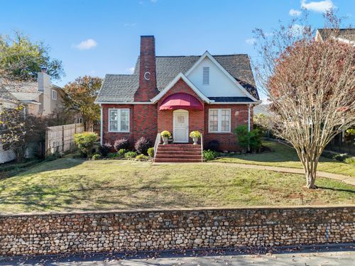 643 E Crest Rd, Chattanooga, TN, 37404-5910 | Card Image