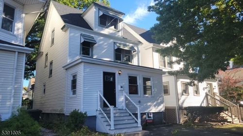 94 Sanford St, East Orange, NJ, 07018-1903 | Card Image
