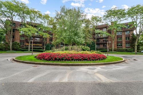 406-1175 Lake Cook Rd, Northbrook, IL, 60062-1552 | Card Image