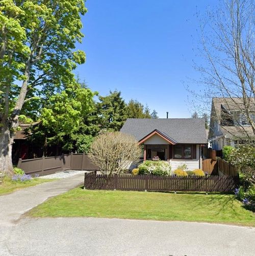 2878 Mcbride Ave, Surrey, BC, V4A3G2 | Card Image
