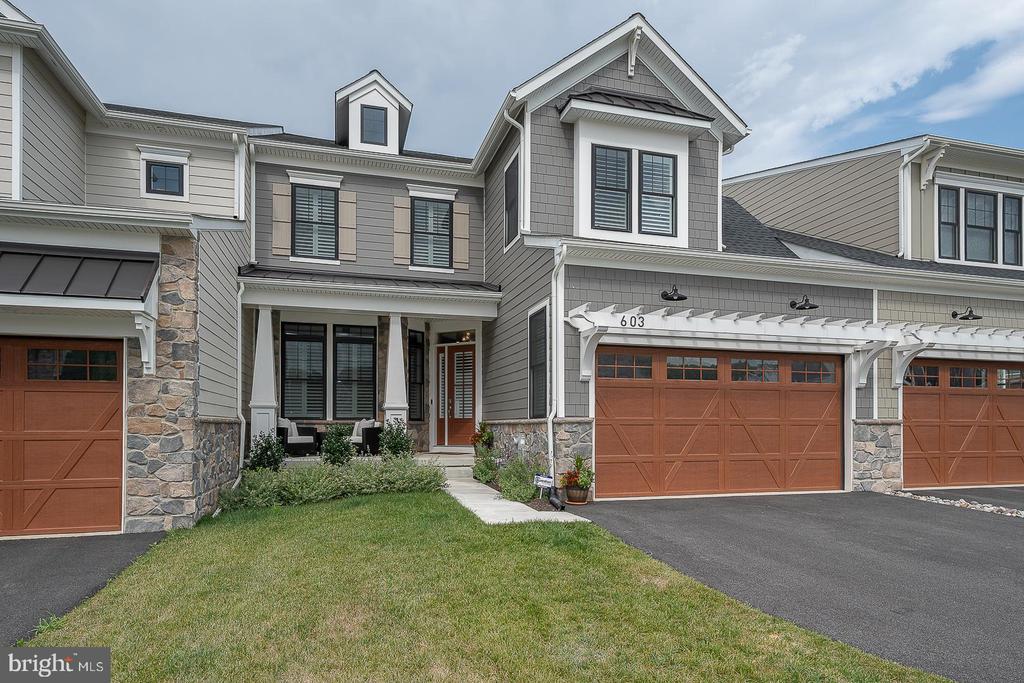 Aaron Ct, Newtown Square, PA 19073
