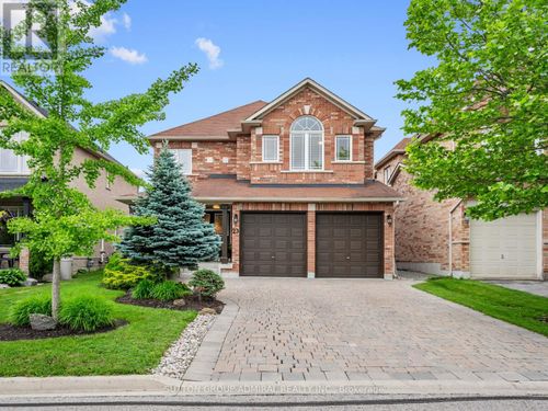 23 Kerr Lane, Aurora, ON, L4G0E5 | Card Image