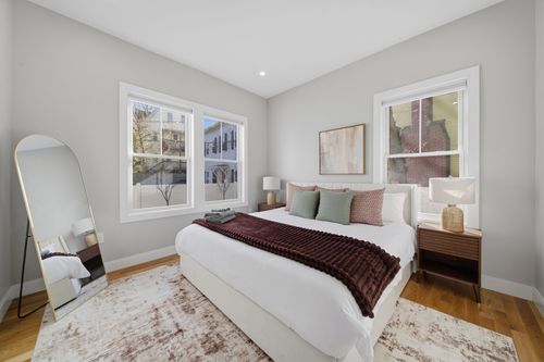 1-174 Walnut St, Somerville, MA, 02145-3070 | Card Image