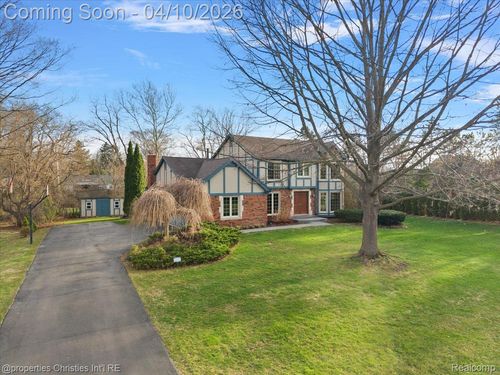 47269 S Chigwidden Dr, Northville, MI, 48167-1040 | Card Image