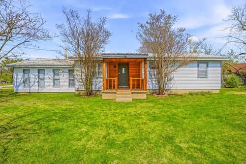 600 E Third St, Hico, TX, 76457-6087 | Card Image