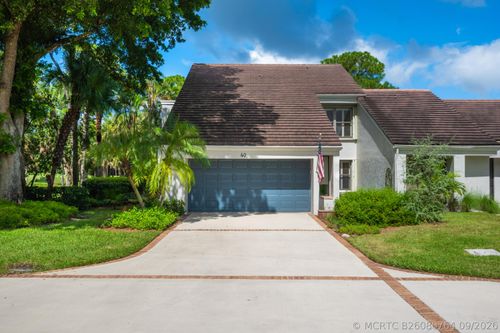 40 Edinburgh Dr, Palm Beach Gardens, FL, 33418-6851 | Card Image