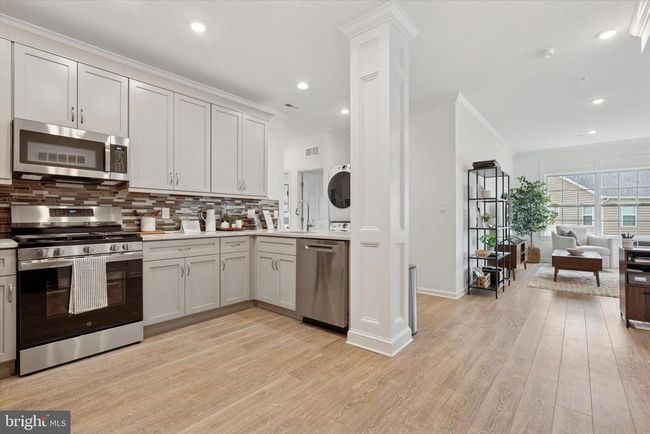 16223 River View Dr, Condo with 2 bedrooms, 2 bathrooms and null parking in BRISTOL PA | Image 16