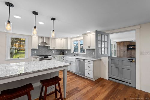 52 Sima Rd, Higganum, CT, 06441-4353 | Card Image