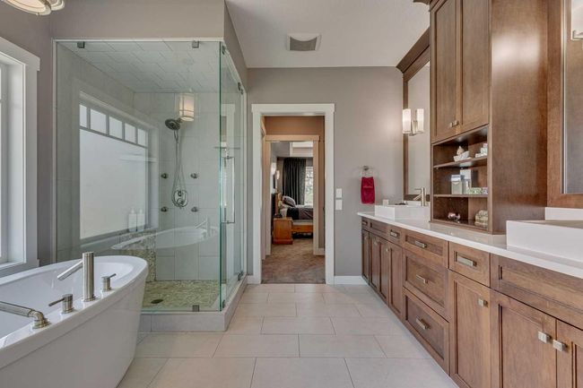 226018 30 Street W, House other with 2 bedrooms, 3 bathrooms and 8 parking in Rural Foothills County AB | Image 26