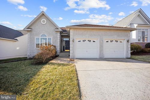 8 Cassin Hill Rd, GARNET VALLEY, PA, 19060-1321 | Card Image