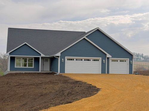 N3523 View Point Dr, Monroe, WI, 53566-8702 | Card Image