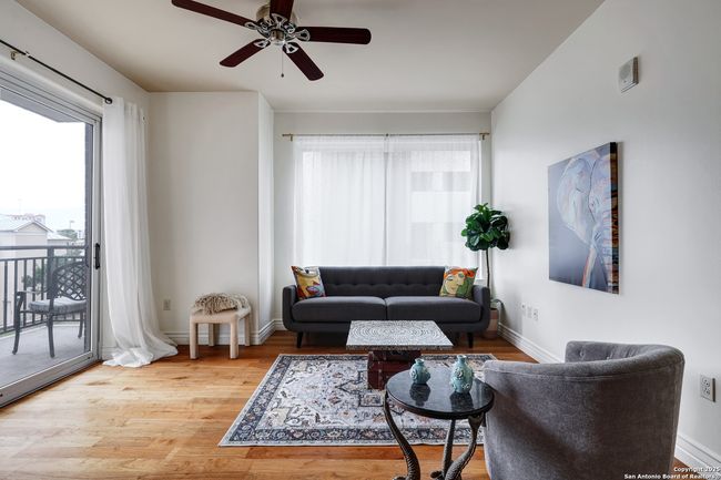 APT-203 - 215 Center St, Condo with 2 bedrooms, 2 bathrooms and null parking in San Antonio TX | Image 15