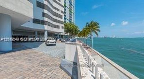2006-335 S Biscayne Blvd, Miami, FL, 33131-2360 | Card Image
