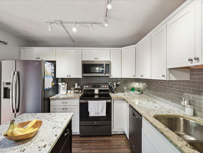 Kitchen | Image 8