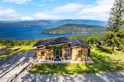 1376 Less Traveled Rd, Sagle, ID, 83860-8549 | Card Image