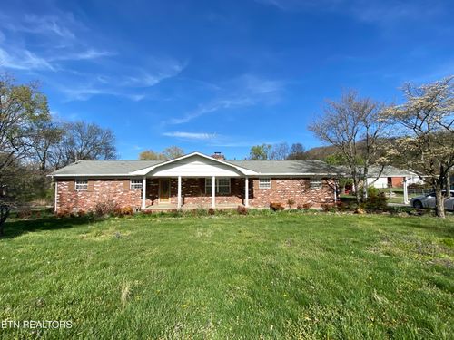 415 Barberry Drive, Knoxville, TN, 37912 | Card Image