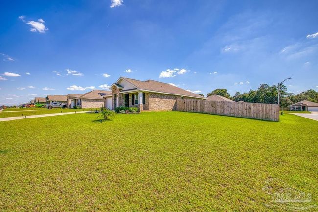 9336 Tara Cir, House other with 4 bedrooms, 2 bathrooms and null parking in Milton FL | Image 4
