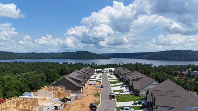 148 Whistling Straits Way, Townhouse with 3 bedrooms, 2 bathrooms and null parking in Guntersville AL | Image 6