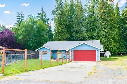 2909 E Defrang St, Port Angeles, WA, 98362-9040 | Card Image