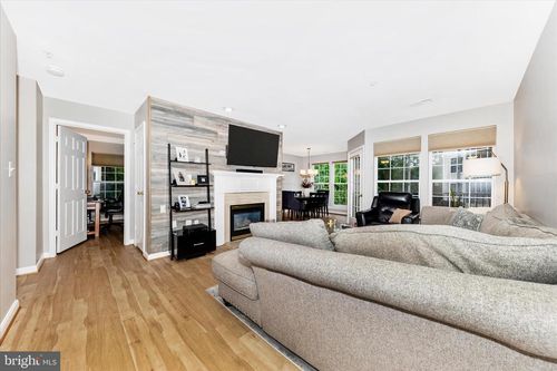 b-103-12012 Amber Ridge Cir, GERMANTOWN, MD, 20876-3913 | Card Image