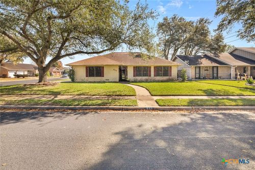 213 Yuma Drive, Victoria, TX, 77904 | Card Image