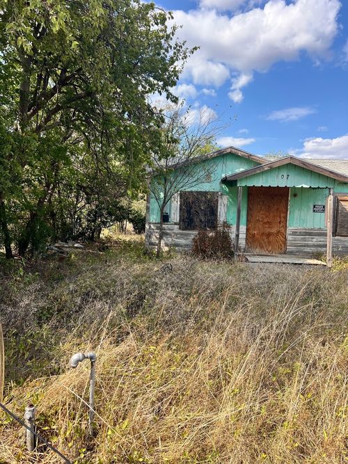 907 Culbertson Street, Coleman, TX, 76834 | Card Image
