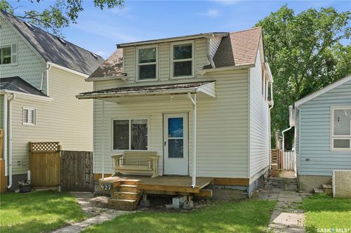 927 4th Avenue N, Saskatoon, SK, S7K2N5 | Card Image