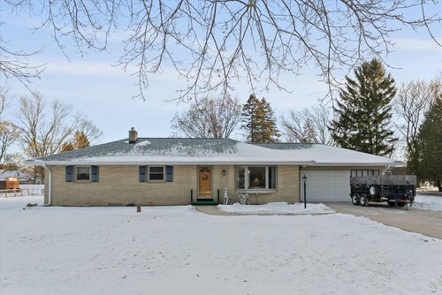 5923 Sunny Lane, Cedarburg, WI, 53024 | Card Image