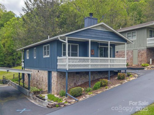 336 Stoney Ridge Loop, Maggie Valley, NC, 28751-8652 | Card Image