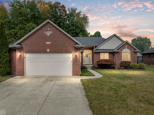 34203 Jerome St, Chesterfield, MI, 48047-2031 | Card Image