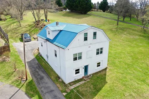 409 S Independence Ave, Independence, VA, 24348-3873 | Card Image