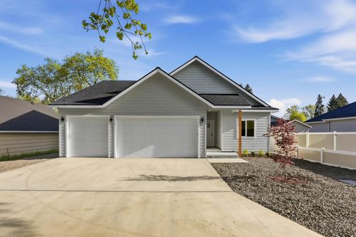 7915 E Marietta Ave, Spokane Valley, WA, 99212-2229 | Card Image