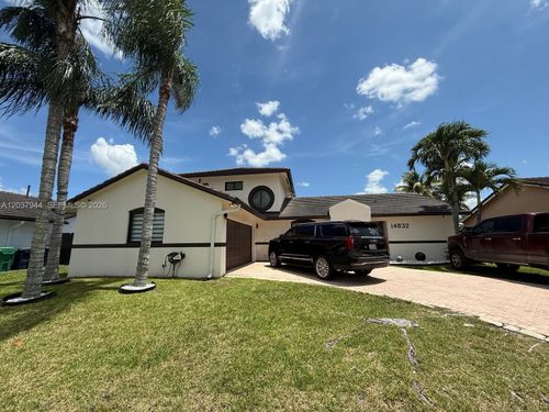 14832 Sw 169th Ln, Miami, FL, 33187-1746 | Card Image