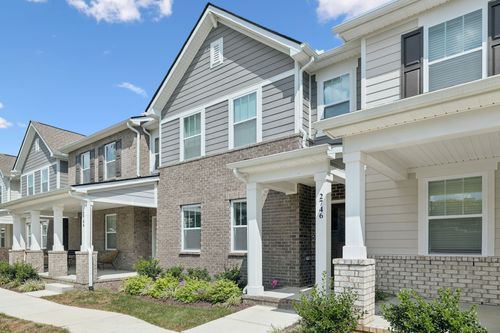 2746 Fordham St, Columbia, TN, 38401-3845 | Card Image