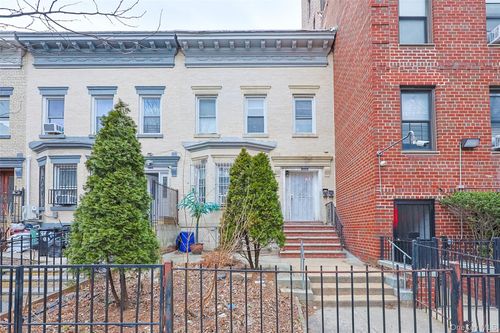 37-46 83rd St, Jackson Heights, NY, 11372-7161 | Card Image