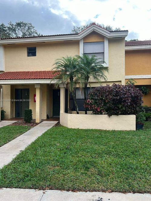 3726-3726 Coral Tree Cir, Coconut Creek, FL, 33073-4420 | Card Image
