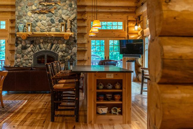 51864 Becker Road, House other with 3 bedrooms, 4 bathrooms and null parking in Bigfork MN | Image 8